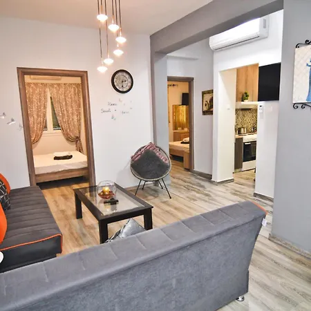 Vasilikis Spacious Apartment Kastoria Exterior photo